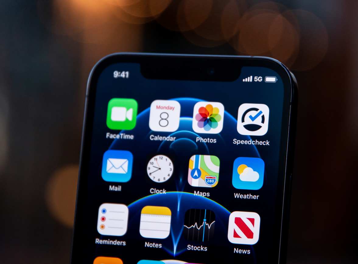 龙山苹果手机维修分享为什么 iPhone 12 在冬季会自动关机 